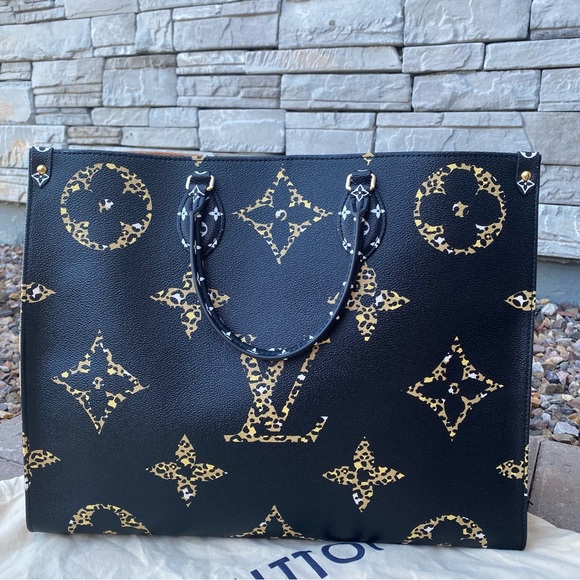 SOLD Louis Vuitton Giant Jungle Onthego GM - Picture 4 of 16